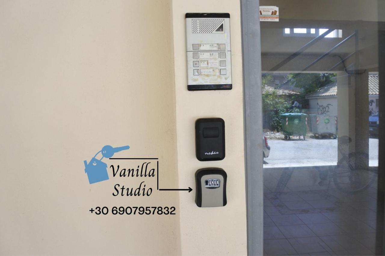 Vanilla Studio Preveza Buitenkant foto
